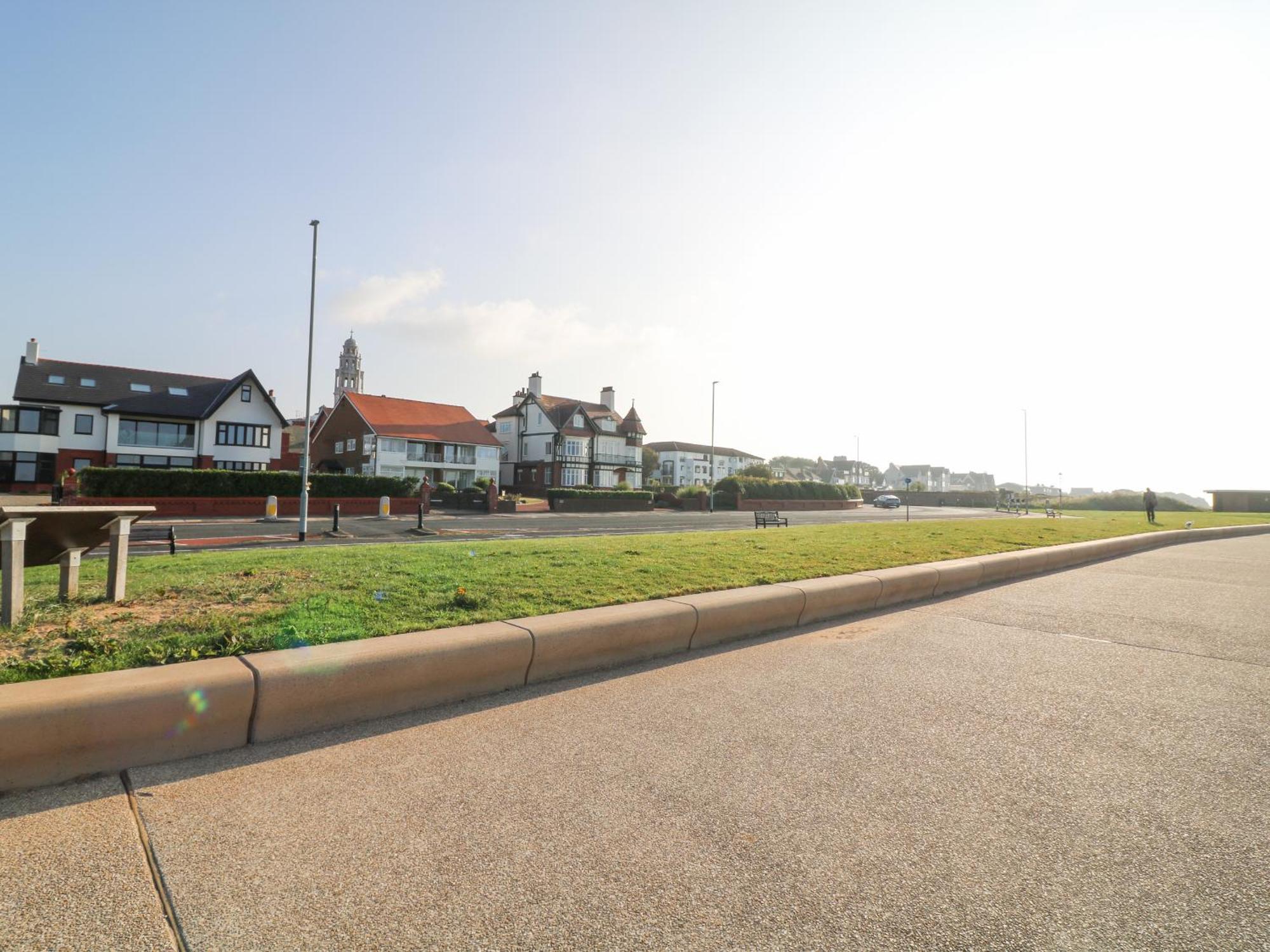 Villa 6D Clifton Drive Lytham St Annes Exterior foto